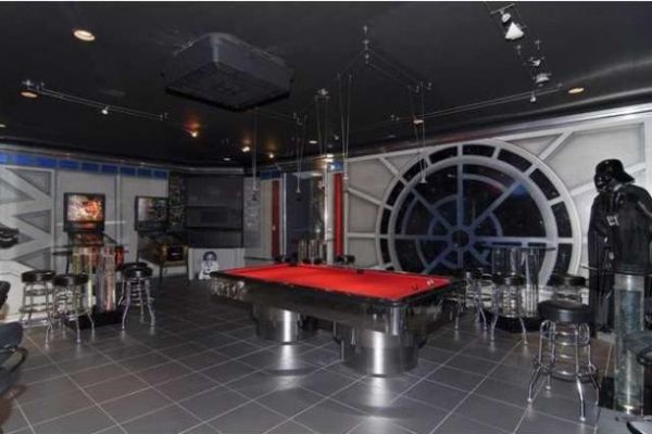 4 Rooms With Out Of This World Star Wars Home Theater Design The Channelpro Network - Star Wars Home Theater Decor